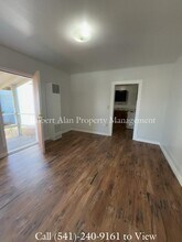 Building Photo - 408 SE Byers Ave