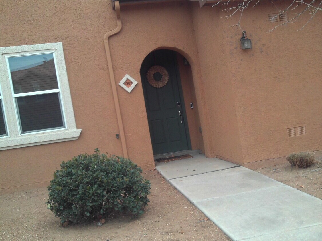 601 Menaul Blvd NE Unit 1303, Albuquerque, NM 87107 Condo for Rent in