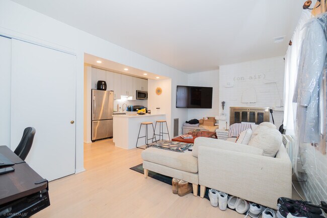 Foto del edificio - 455 W Grant Pl