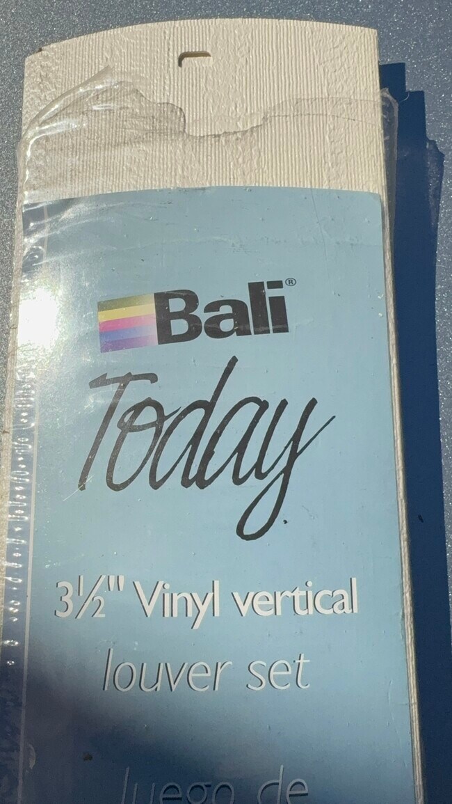 Foto del edificio - 22462 Salem Ave