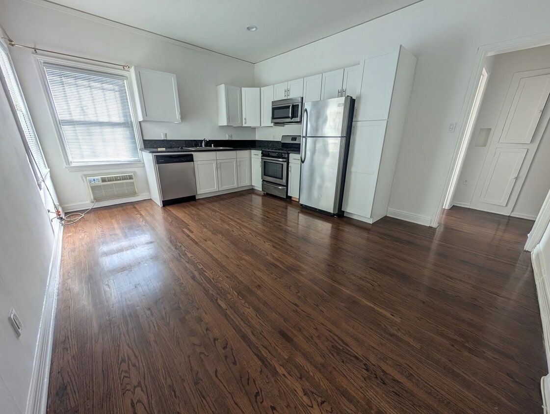 Foto principal - 626 Cochran Ave