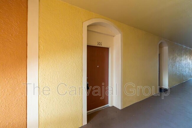Building Photo - 8710 Saratoga Inlet Dr