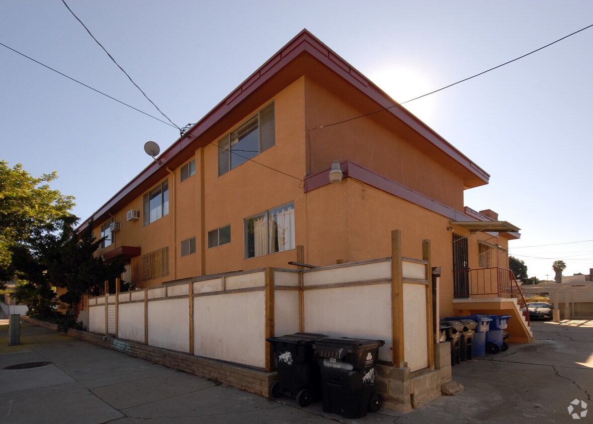 Building Photo - 1163 Sanborn Ave