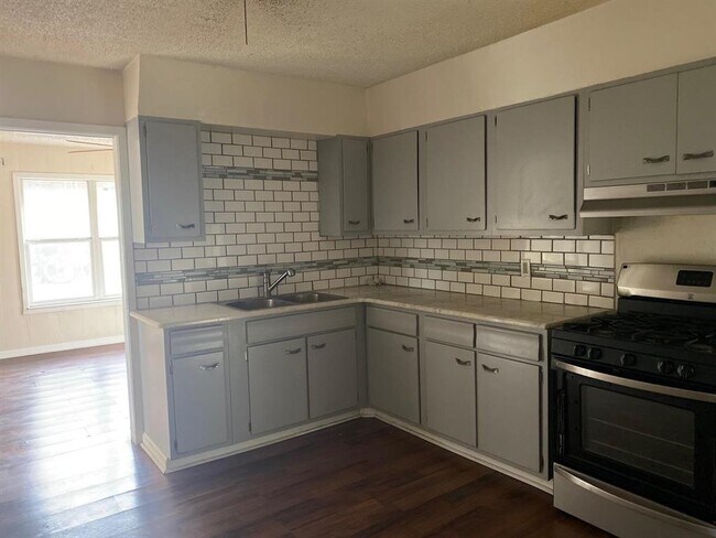 Foto del edificio - 115 Aracely Lane