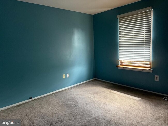 Building Photo - 1003 Mulberry Ct