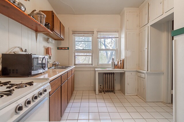Building Photo - 148 E Gorham St