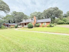 Yard - 2950 Cloverhurst Dr