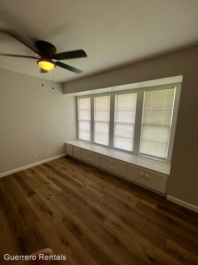 Foto del edificio - 4 br, 1.5 bath House - 708 Kern