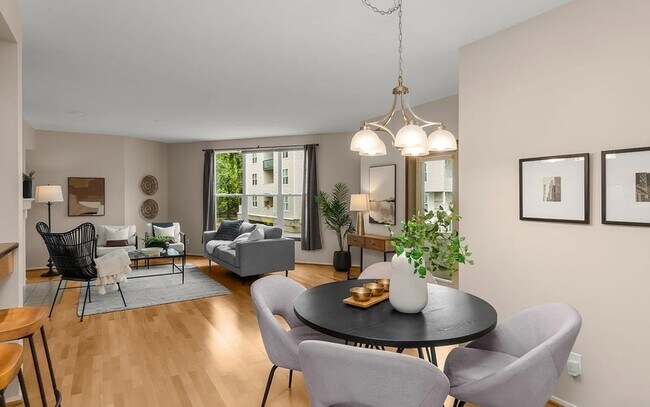 Foto del edificio - 1710 S Harbor Way
