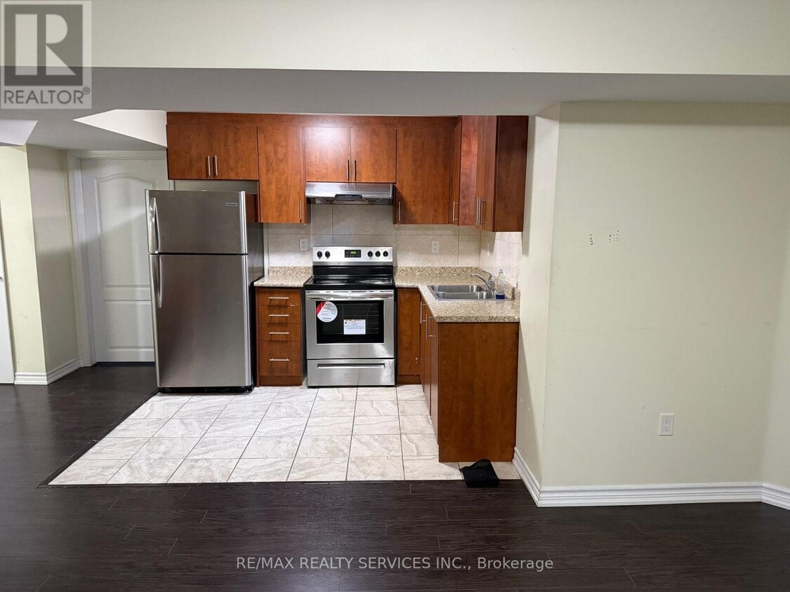 Building Photo - 28 Frampton Rd