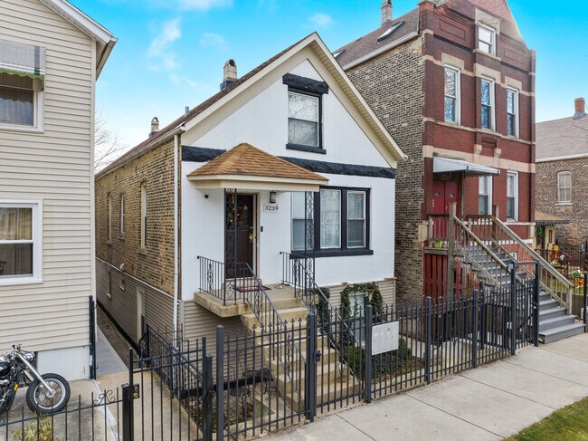 Foto del edificio - 3239 S Carpenter St