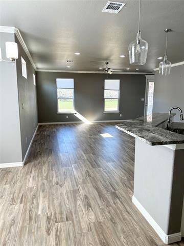 Building Photo - 3212 Windcrest Dr