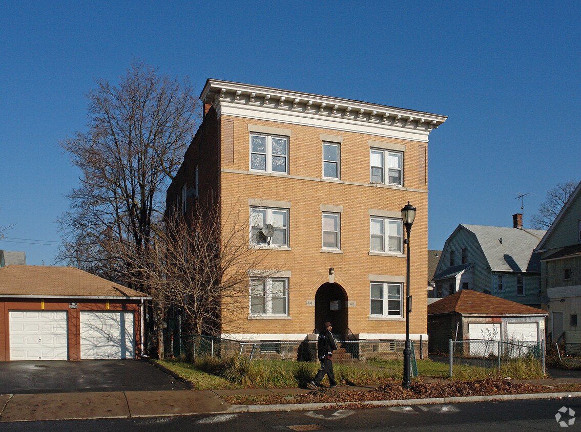 Building Photo - 42-44 Homestead Ave