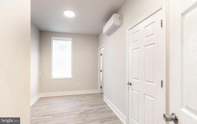 Foto del edificio - 3146 N Franklin St