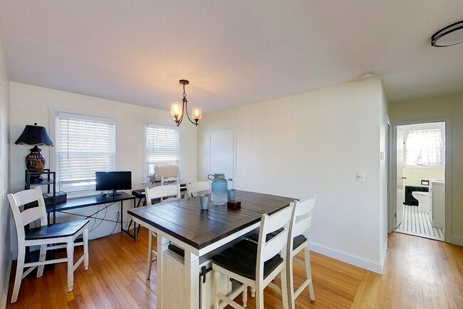 Foto del edificio - 9 Hillside Ave