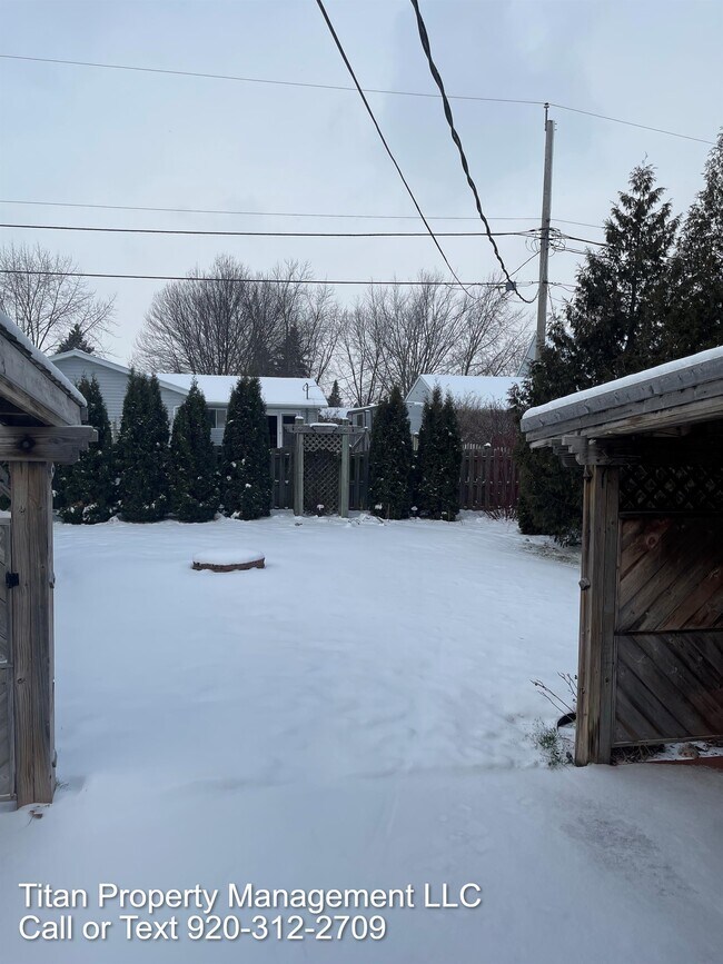 Foto del edificio - 1371 Inverness Ln