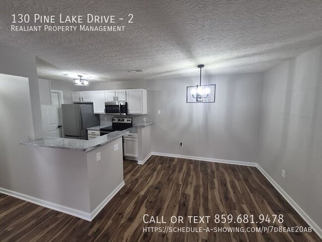 Foto del edificio - 130 Pine Lake Dr