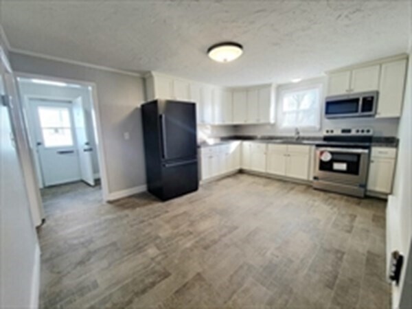 Primary Photo - 47 Pearl St Pl