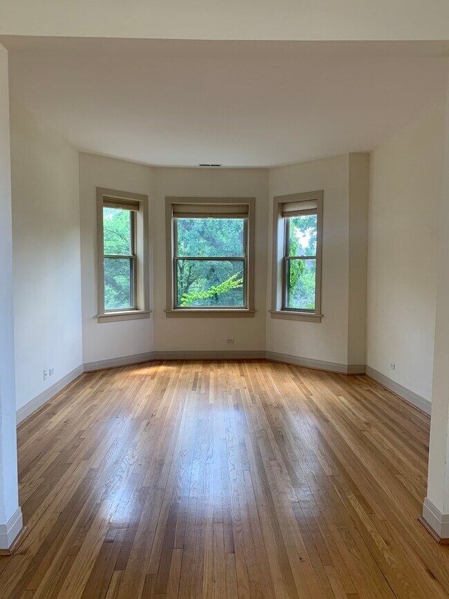 528 Park Ave Unit B, Wilmette, IL 60091 Condo for Rent in Wilmette