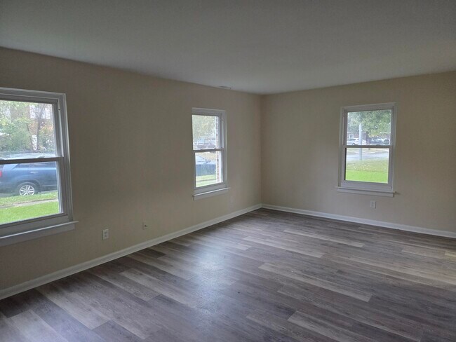 Foto del edificio - 614 Redkirk Ln