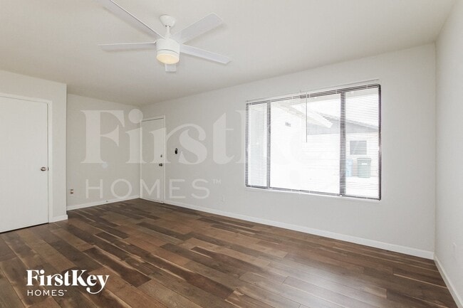 Foto del edificio - 10843 N 45th Ave