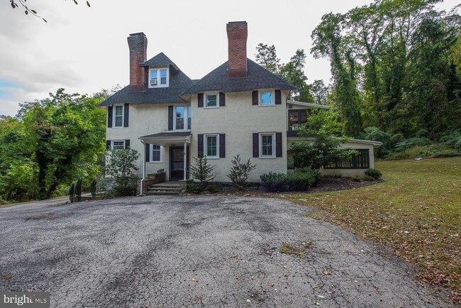 Building Photo - 253 Matsonford Rd