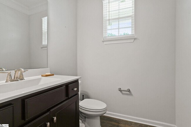 Building Photo - 829 Appleby Dr