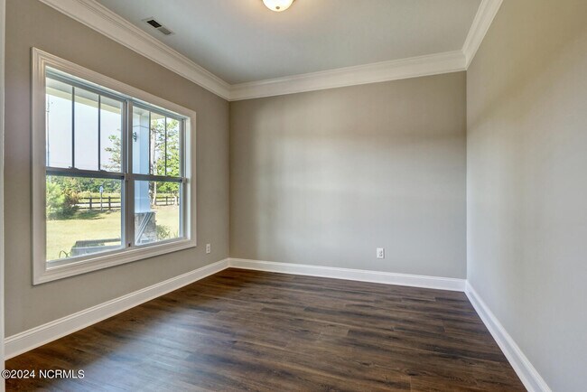 Foto del edificio - 649 Morris Landing Rd