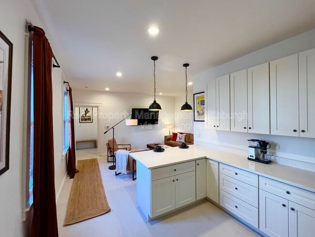 Photo - 2019 E Beckert Ave Apartment