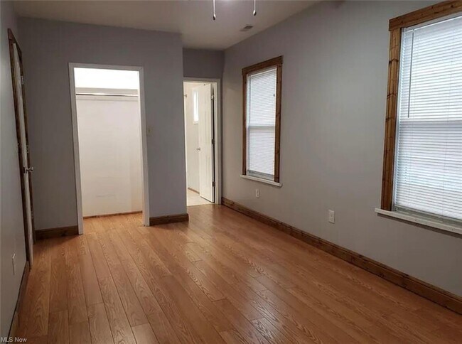 Foto del edificio - 5008 Tillman Ave