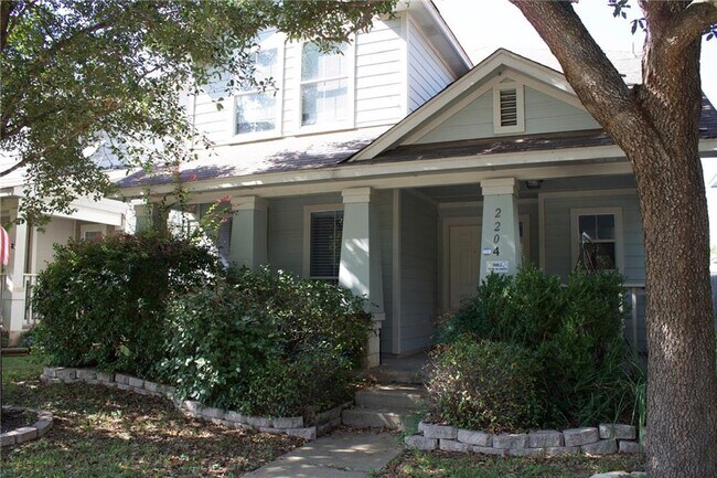 Building Photo - 2204 Melissa Oaks Ln