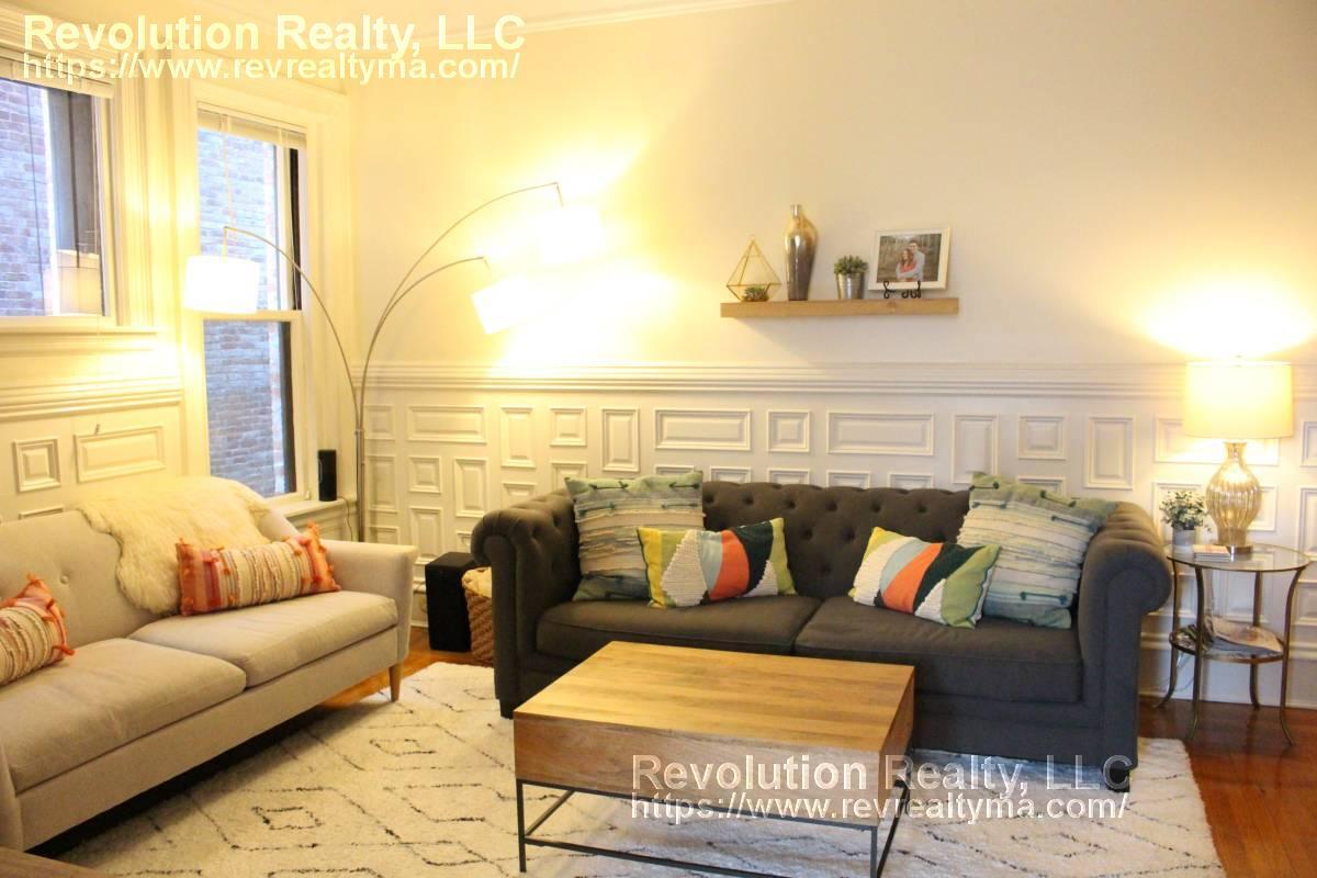 Primary Photo - 260 Beacon St