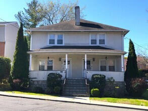 Building Photo - 124 Fisher Ave