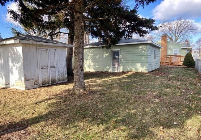 Building Photo - 3929 Hogarth Ave