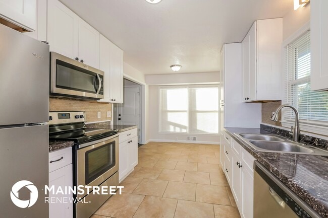 Building Photo - 7809 E 127 Terrace