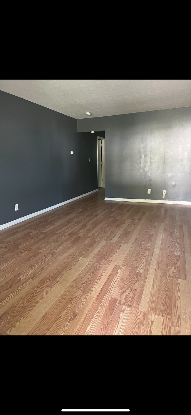 Building Photo - 4157 Churchman Ave
