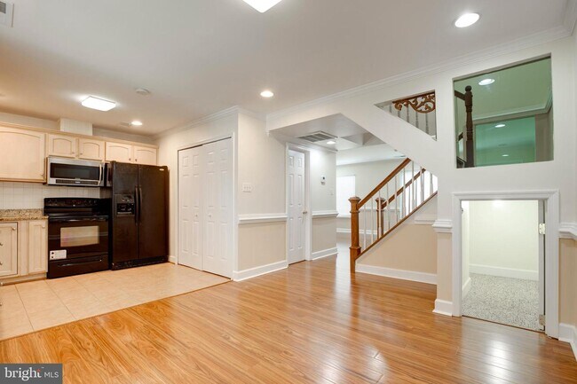 Building Photo - 1664 Westwind Way