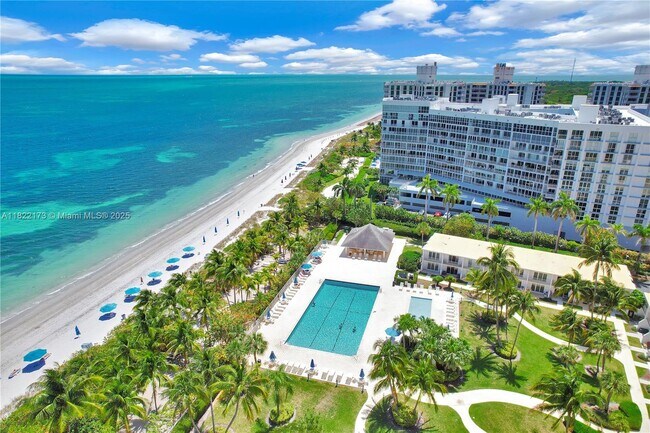 Foto del edificio - 881 Ocean Dr