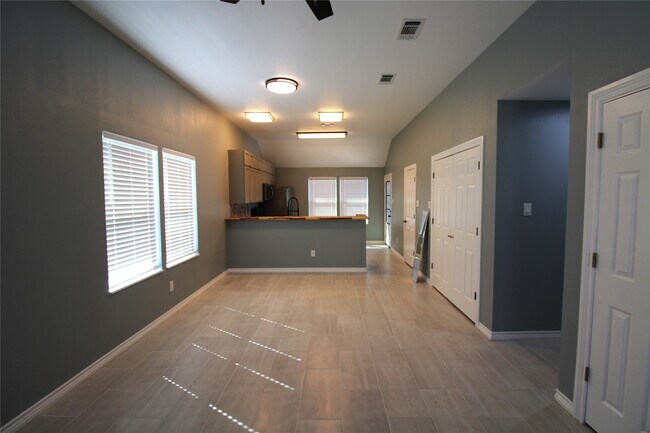 Foto del edificio - 503 Austin St