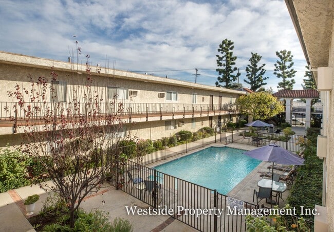 Building Photo - 6253 Lankershim Blvd
