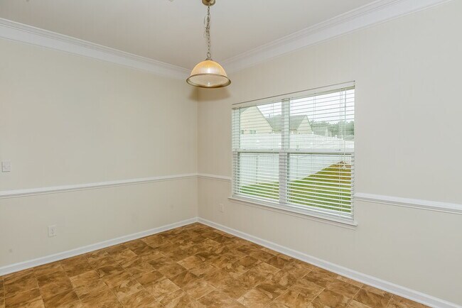 Foto del edificio - 7911 Hereford St