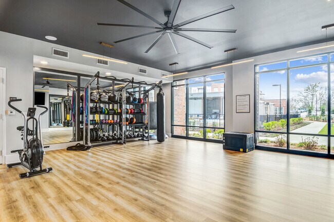 Los apartamentos Everly: foto de la comunidad - The Everly
