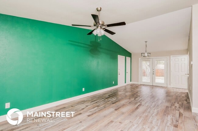 Foto del edificio - 1811 Mimosa Ave