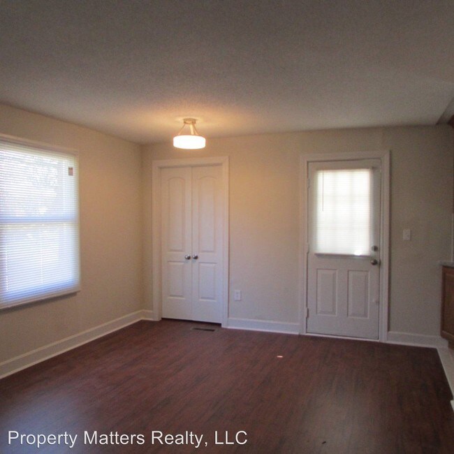 Building Photo - 3 br, 1 bath House - 830 Overhill Street