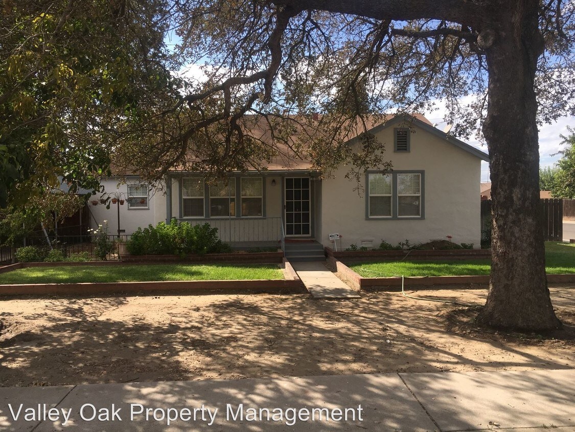Foto principal - 3 br, 2 bath House - 2201 4th St