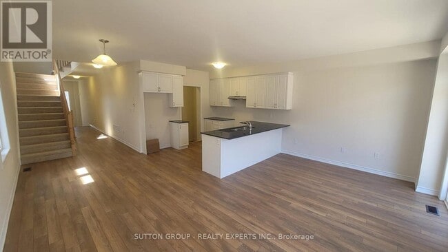 Building Photo - 117 SANDERS Rd