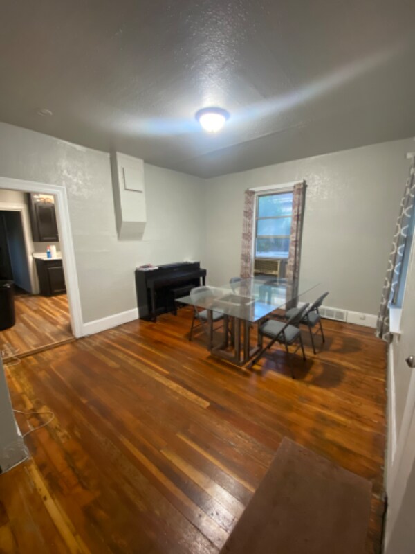 Building Photo - 177 E 100 N