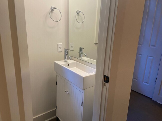 Foto del edificio - DIXON PARK | 2 BEDROOM | 2 BATH