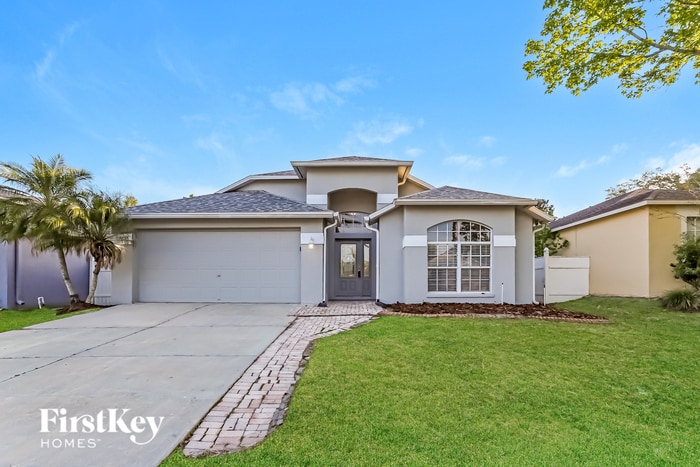 Foto principal - 25131 Hyde Park Blvd