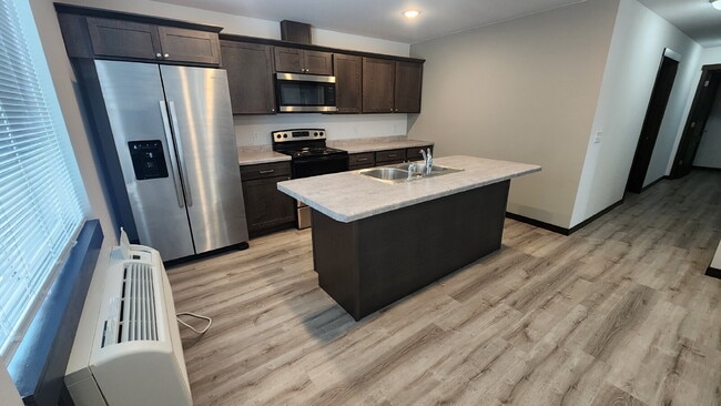 Building Photo - Available Now! - Modern 2 Bedroom, 2 Full Bathroom with Garage